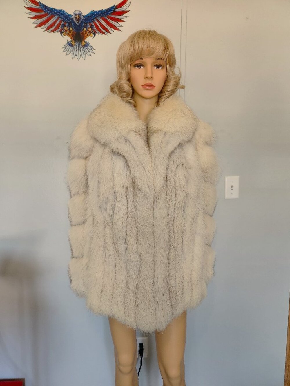 #788 Fos fur coat